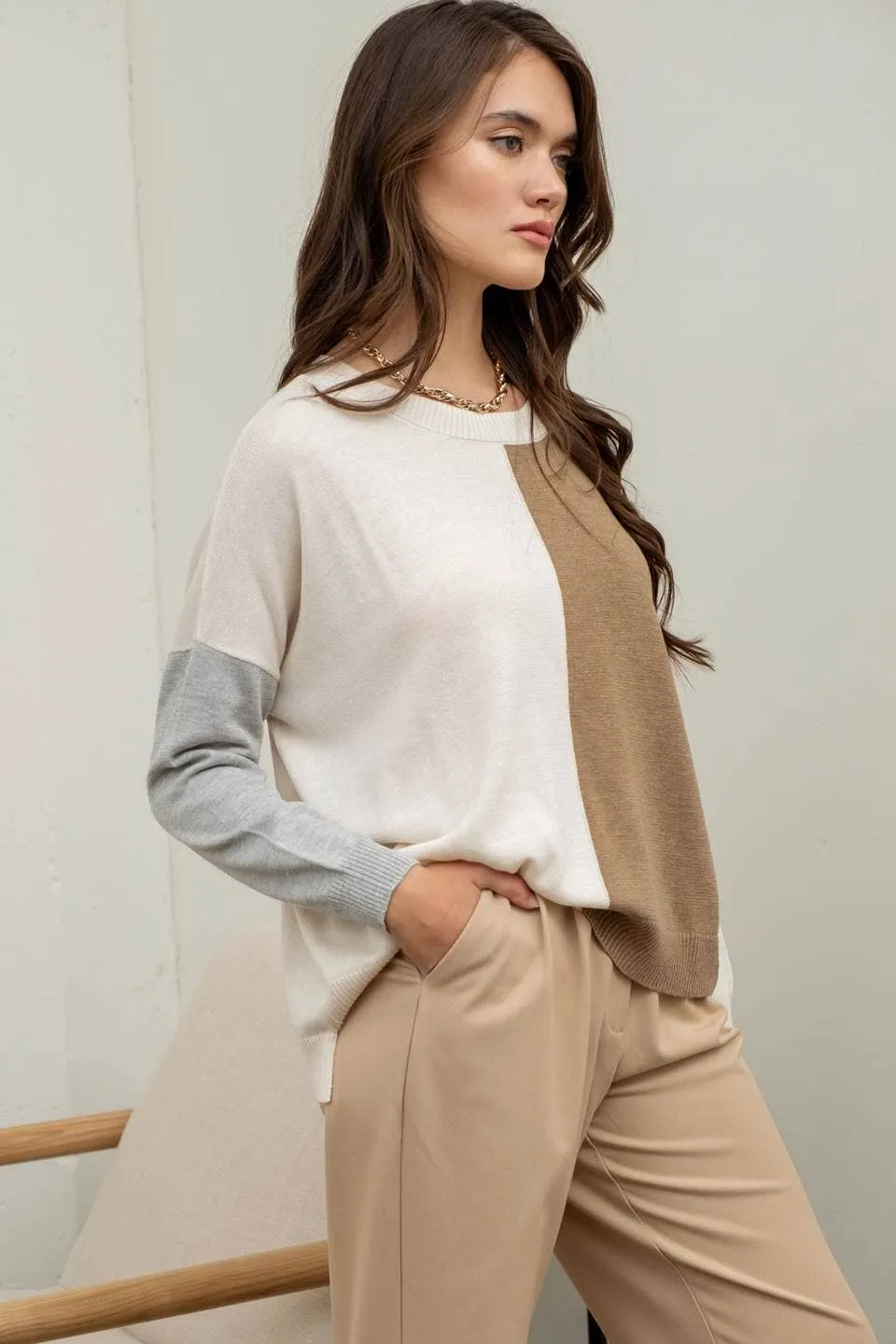 RELAXED COLORBLOCK SWEATER